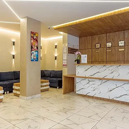 Hotell Tarsis Club And Aquapark